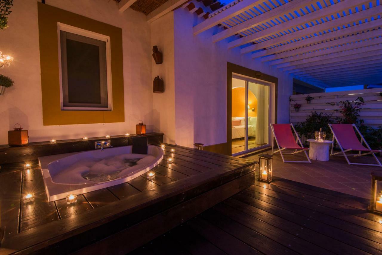 Suite King com Banheira de Hidromassagem